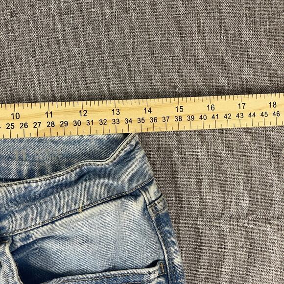 Arizona Jeans Womens 11 Light Wash Blue Distressed Thrashed Holes - Picture 9 of 12